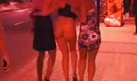 Cô ướt ngón phim sex hd khong che nhat ban tay sâu bên trong một lỗ trẻ