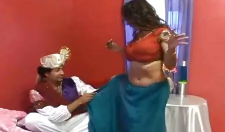 Cô gái chơi phim sex không che nhật bản đồ chơi ba, hình xăm